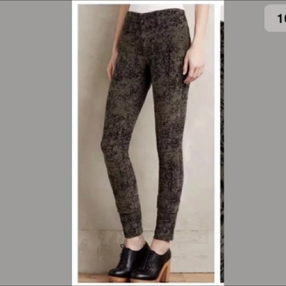 Anthro Pilcro Serif Printed Corduroy Leggings